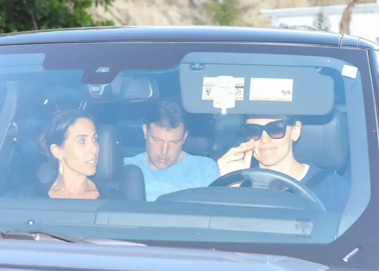 ben affleck si jennifer garner in masina