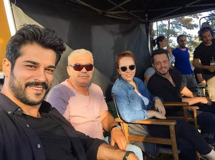 Aţi văzut pozele de la filmările noii pelicule a lui Burak Özçivit (4)