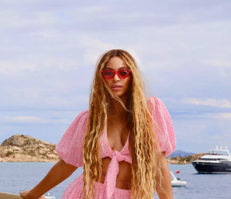 beyonce pe vas de lux