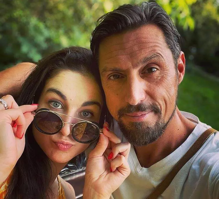 daniel-pavel-deschidere1-1