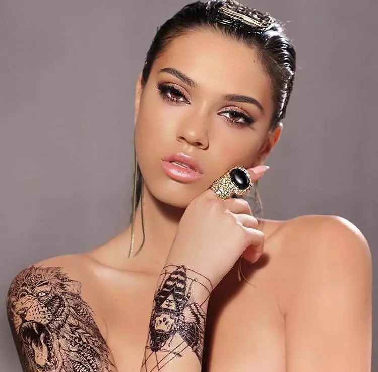 karmen simionescu 77