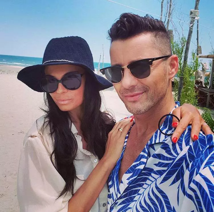 anca-serea-si-adi-sina-la-plaja-1