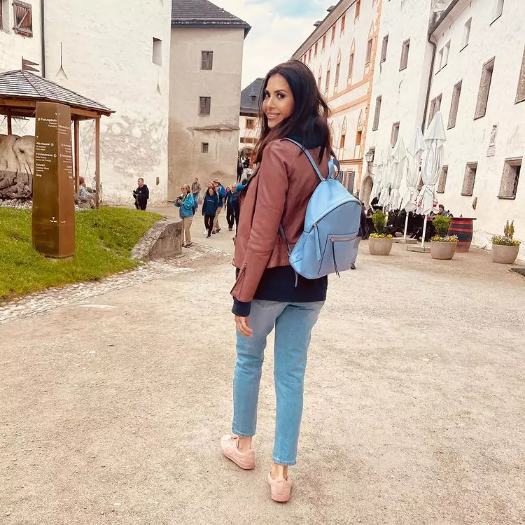 Irina-Gologan-de-la-Prima-TV-vacanta-de-vis-alaturi-de-fiicele-ei-1