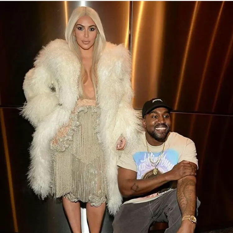 Kim Kardashian si Kanye West