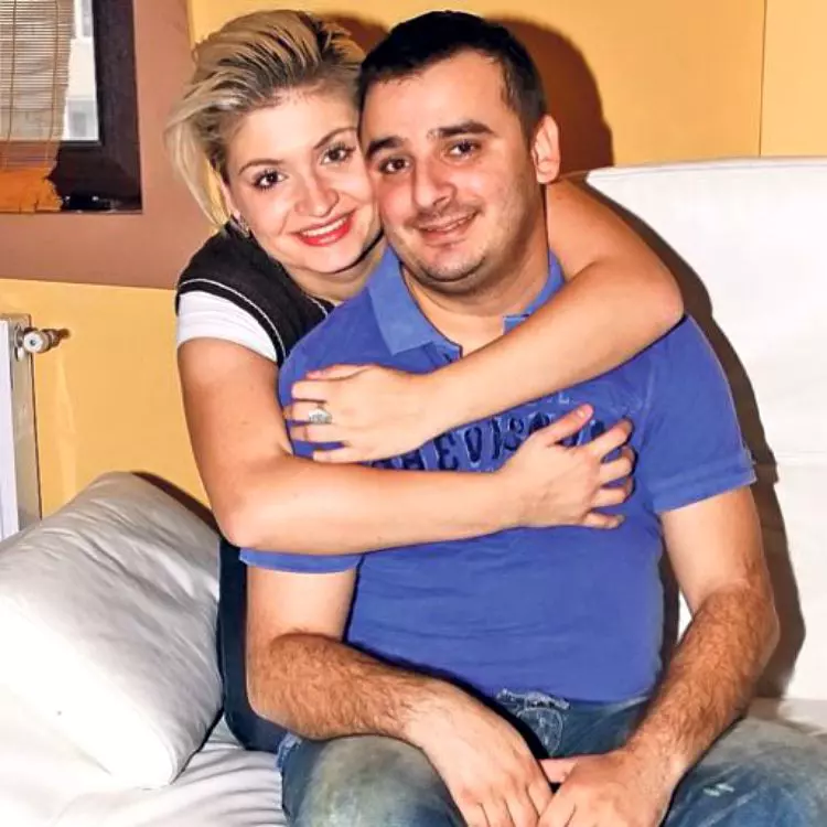 media-148576381668932700