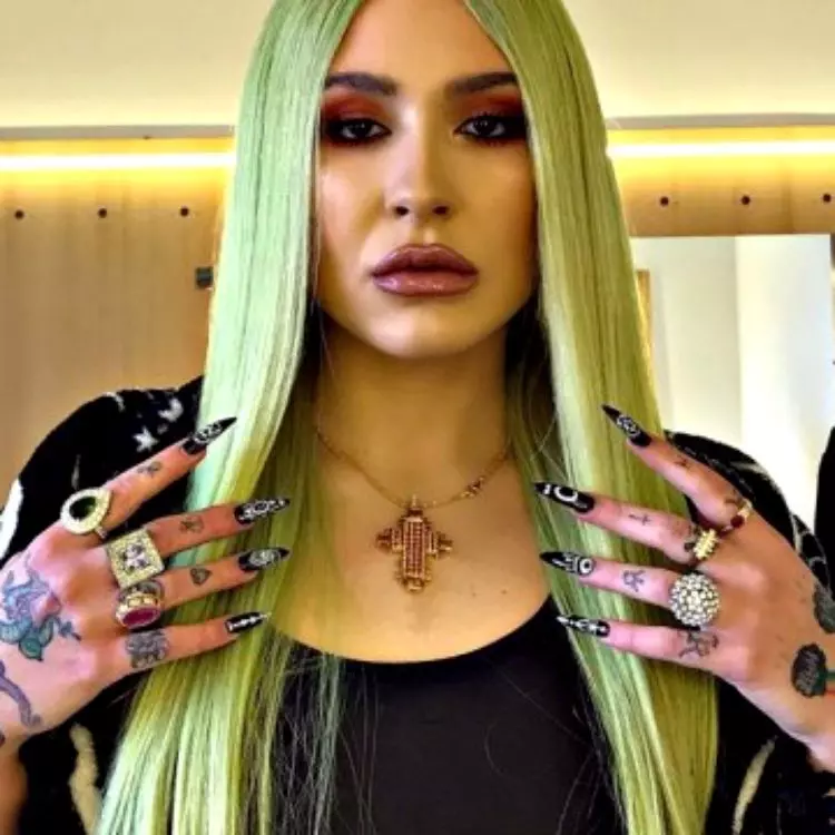 Cine-este-Emy-Alupei-de-la-Bravo-ai-stil-4