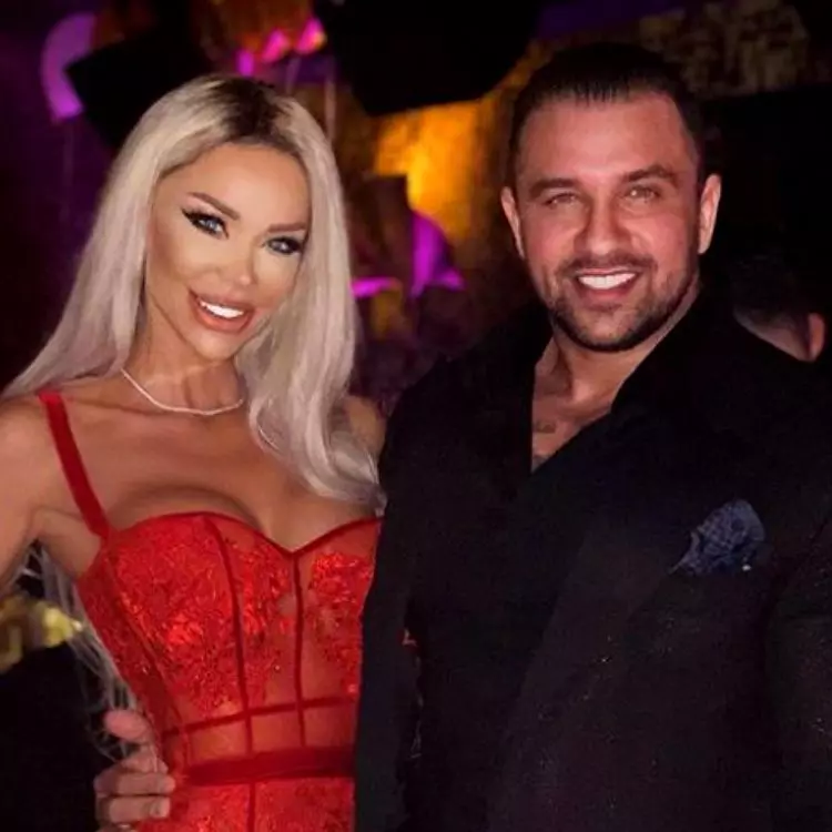 Bianca Drăgușanu și Alex Bodi s-au despărțit (2)