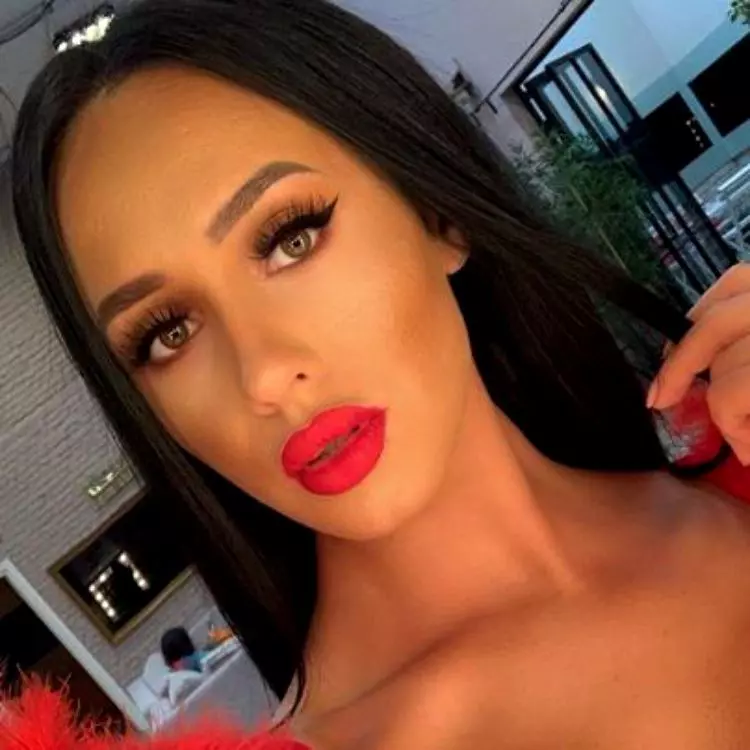 Ella-de-la-Puterea-dragostei-acuzată-că-l-a-căutat-pe-Iancu-Sterp