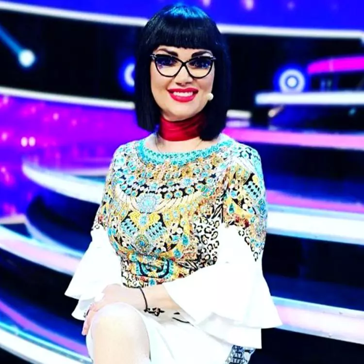 ozana9barabancea_71284944_575553999650959_9073383040056606463_n-1