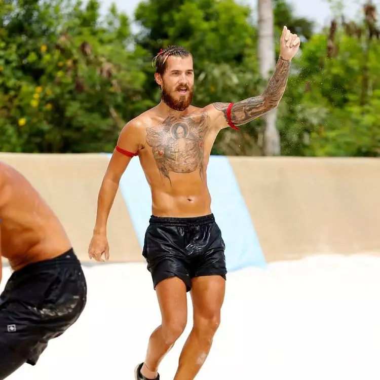 ce-vila-are-sebastian-chitosca-la-piatra-neamt-si-de-ce-s-a-mutat-in-germania-3