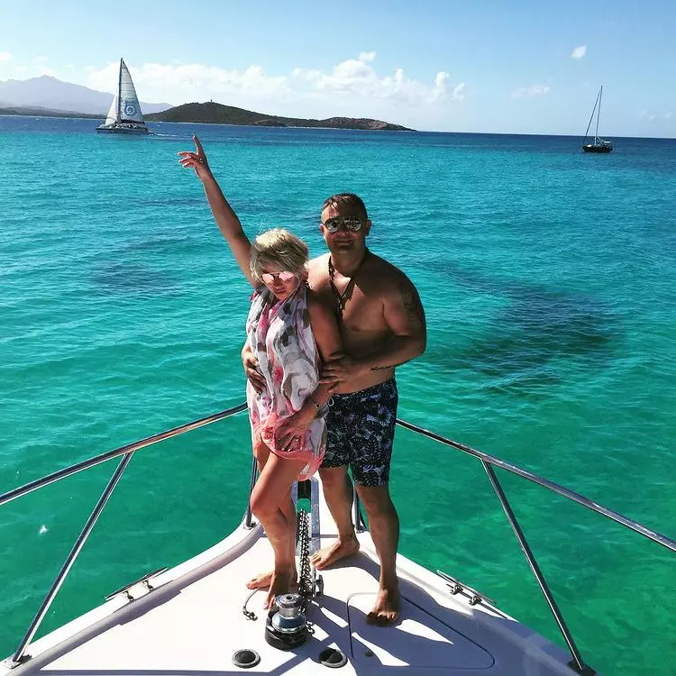 cristina-darha-uni-k-a-pierdut-doua-sarcini-2