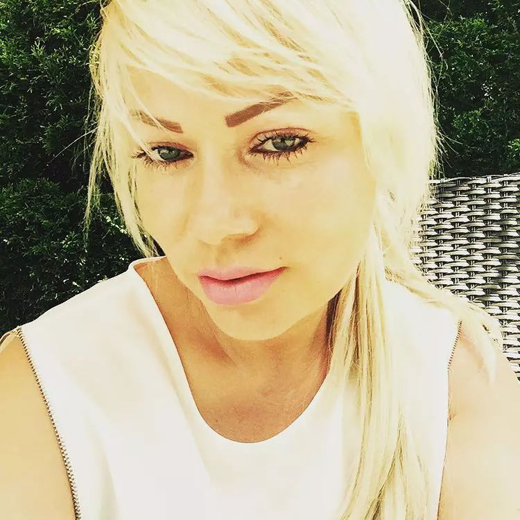 cristina-darha-uni-k-a-pierdut-doua-sarcini-4