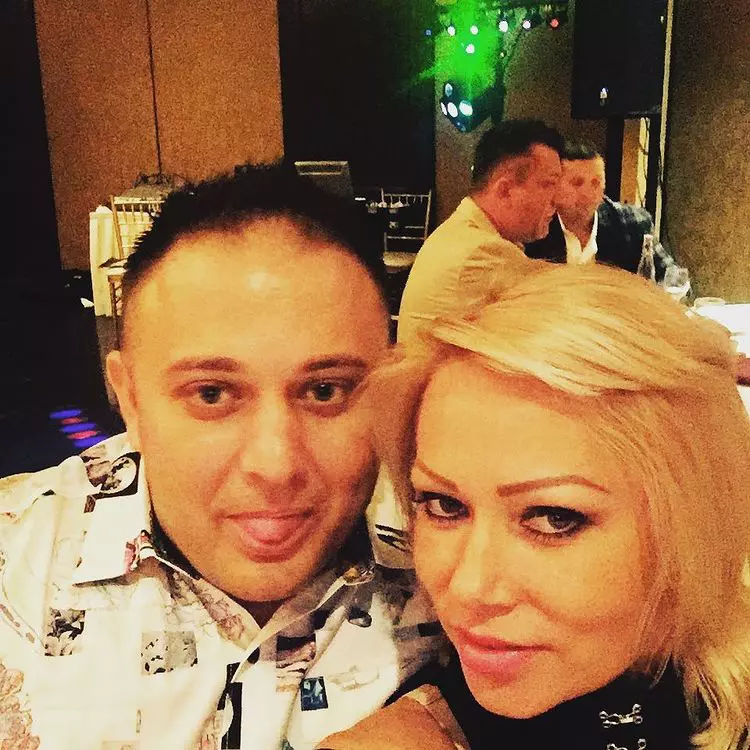 cristina-darha-uni-k-a-pierdut-doua-sarcini-5