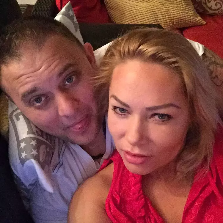 cristina-darha-uni-k-a-pierdut-doua-sarcini-6