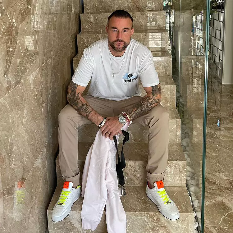 philipp-plein-a-dat-o-in-judecata-pe-brigitte-sfat-7