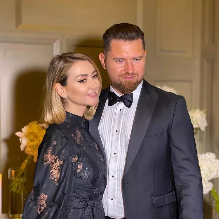 denisa-tanase-de-la-bambi-se-marita-face-nunta-in-mare-secret-la-nisa-exclusiv-8