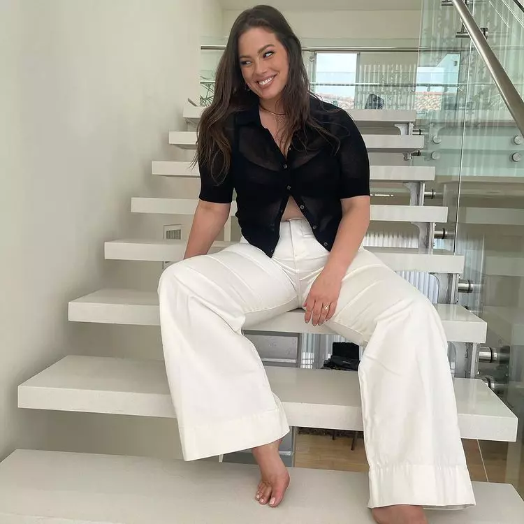 ashley-graham-insarcinata-6