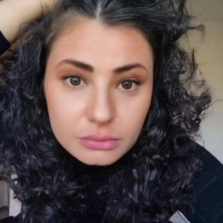 cine-este-madalina-cretan-7