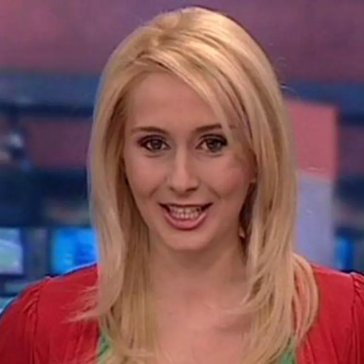 cum-arata-si-cu-ce-se-ocupa-crina-abrudan-la-7-ani-de-cand-a-renuntat-la-televiziune