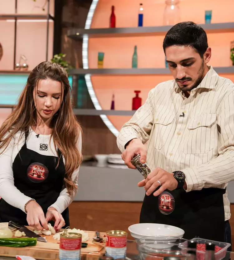 Otilia si sotul ei la Chefi la cutite