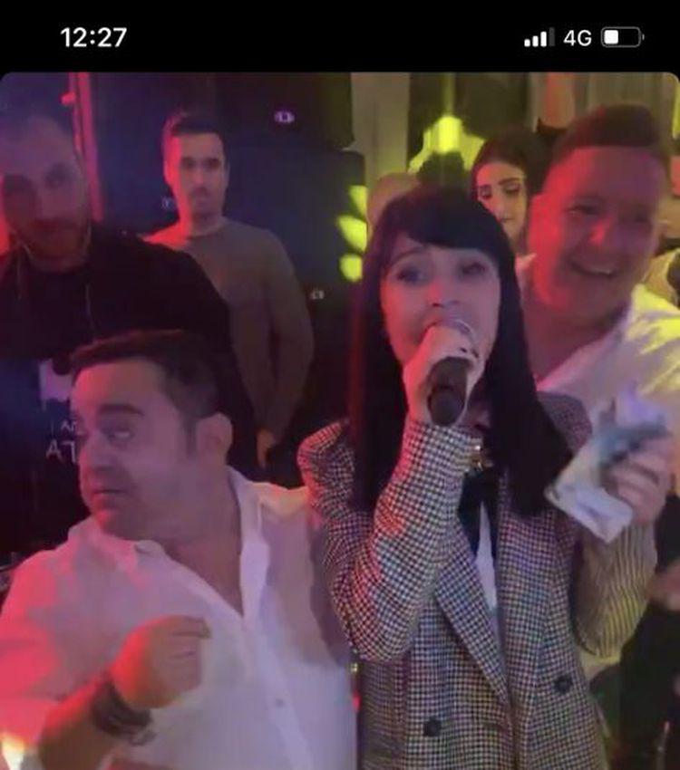 Irina Rimes si Adrian Minune 2 - Viva.ro