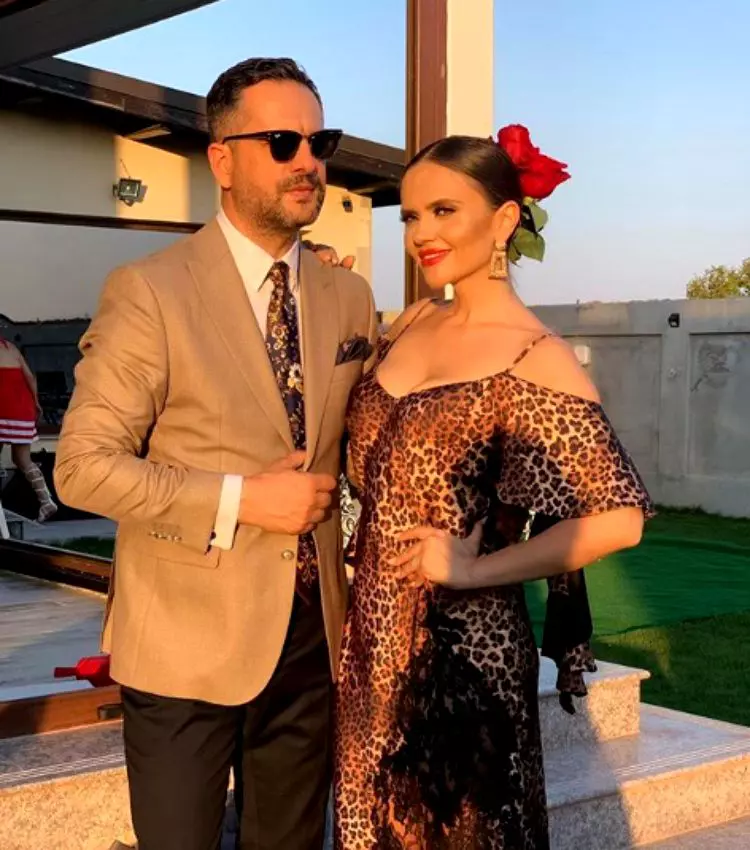 Cristina-Siscanu-si-Madaln-IOnescu-nasi-6