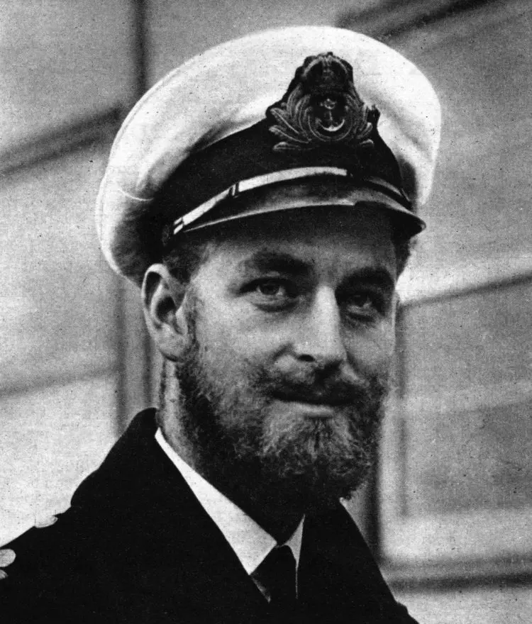Locotenent Philip Mountbatten, iulie 1947