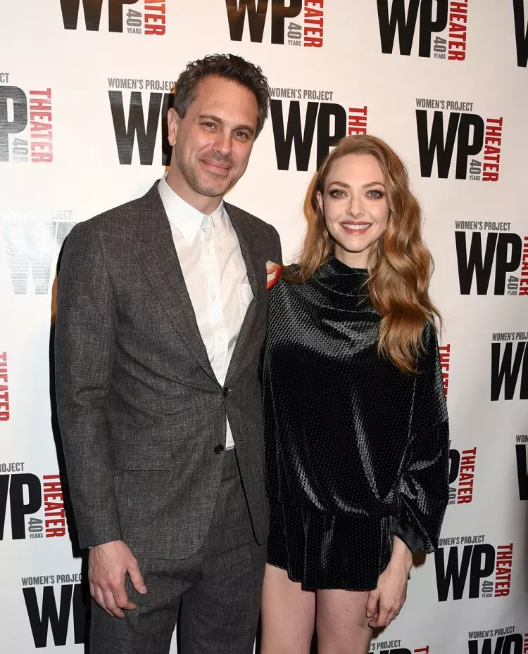 Amanda Seyfried și Thomas Sadoski