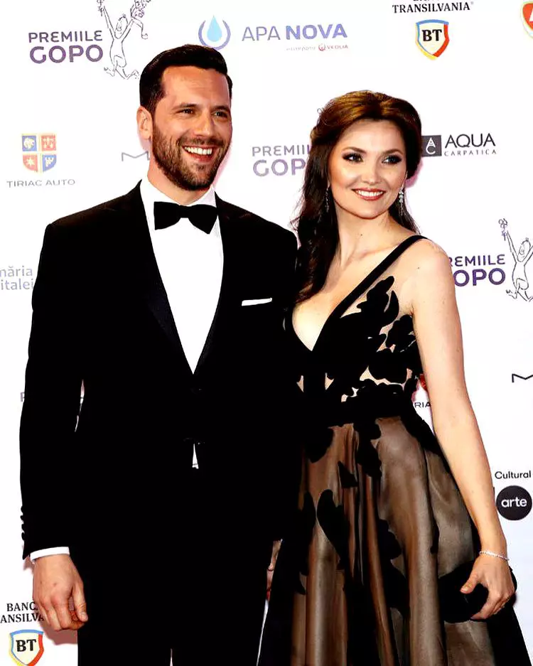 6Adi-Nartea-si-sotia-lui