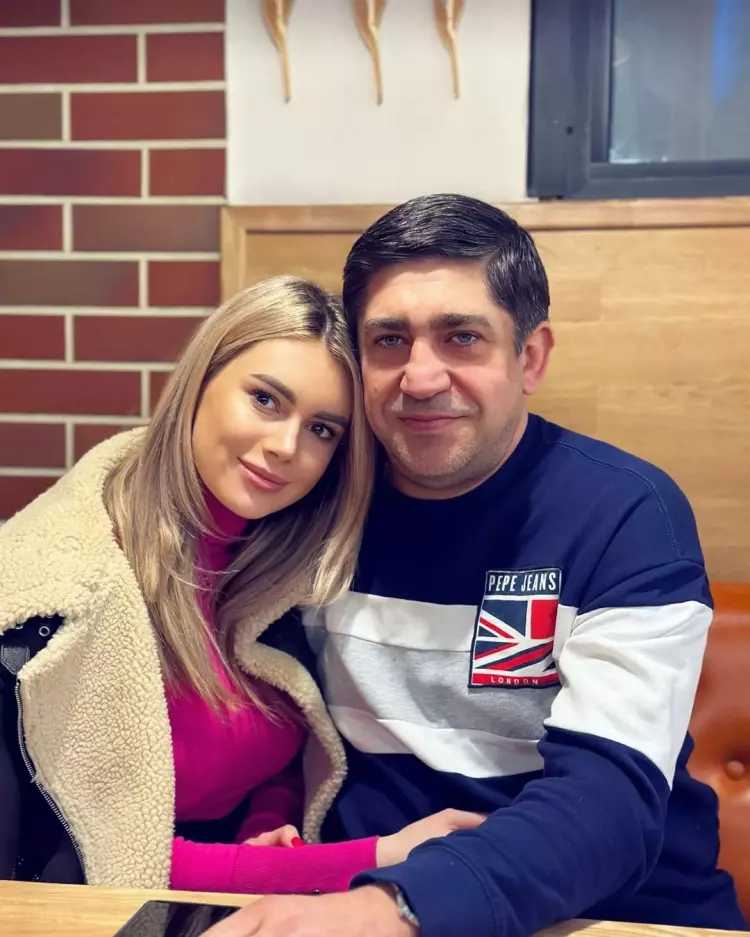 corneliubotgros33050442833792308023246677104417302341426409n-1678275909orca166