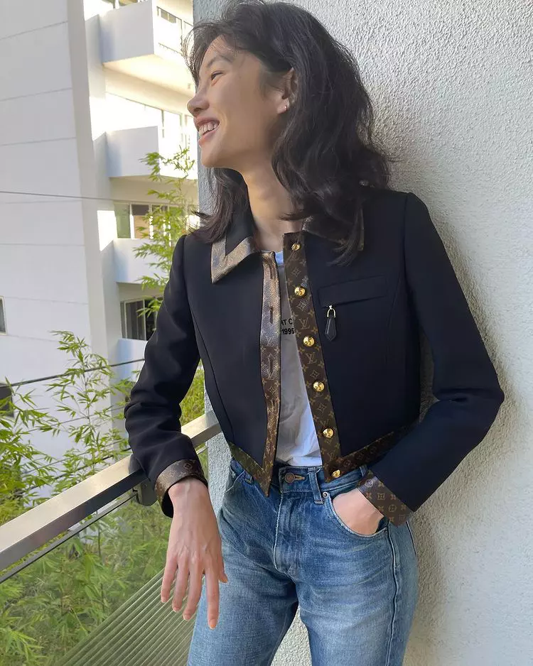 HoYeon-Jung-267478037_243147534510778_2486129894445660258_n