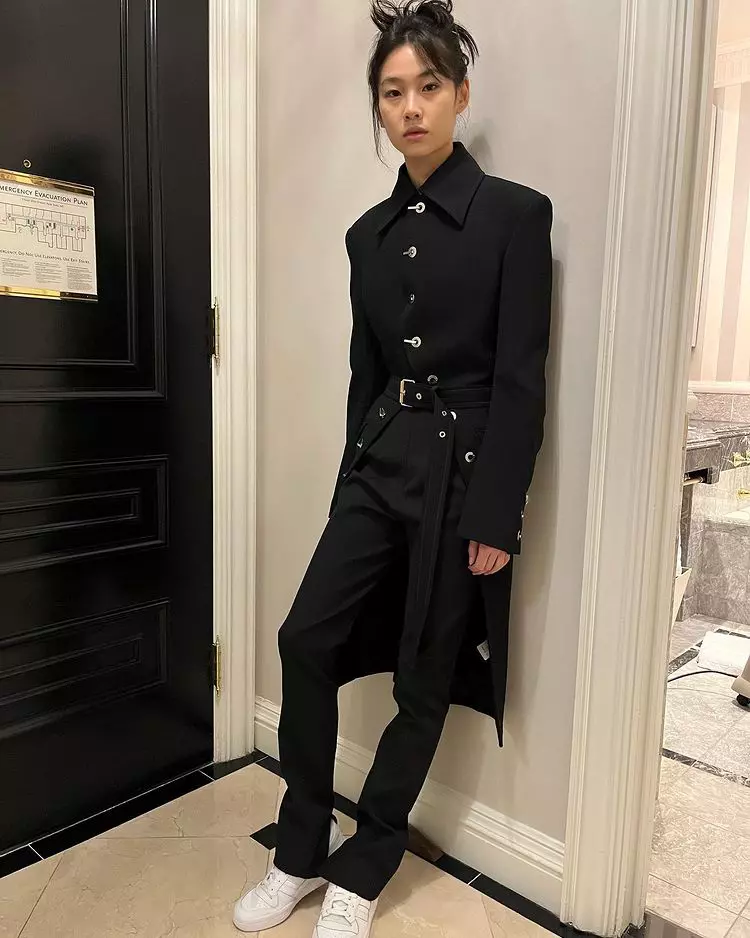 HoYeon-Jung-268491275_2300813840057506_1916736849258928237_n