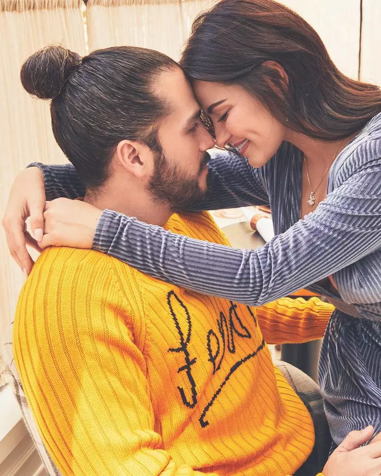 Maite-Perroni-261629328_317249196883293_7472080793565551020_n