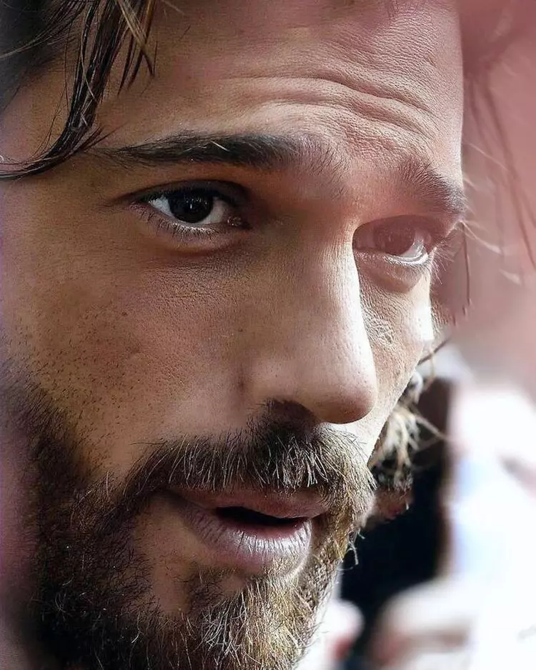 can-yaman-2022-265538631_417391676761196_2423510078482176575_n