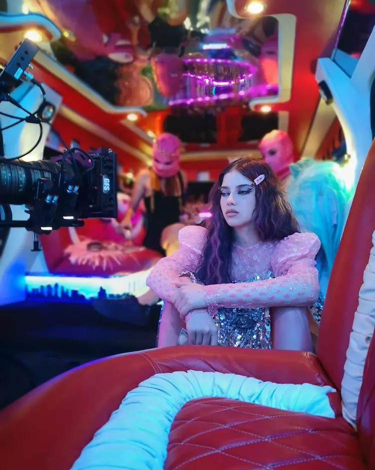 roxen-non-binara-orientare-sexuala-3