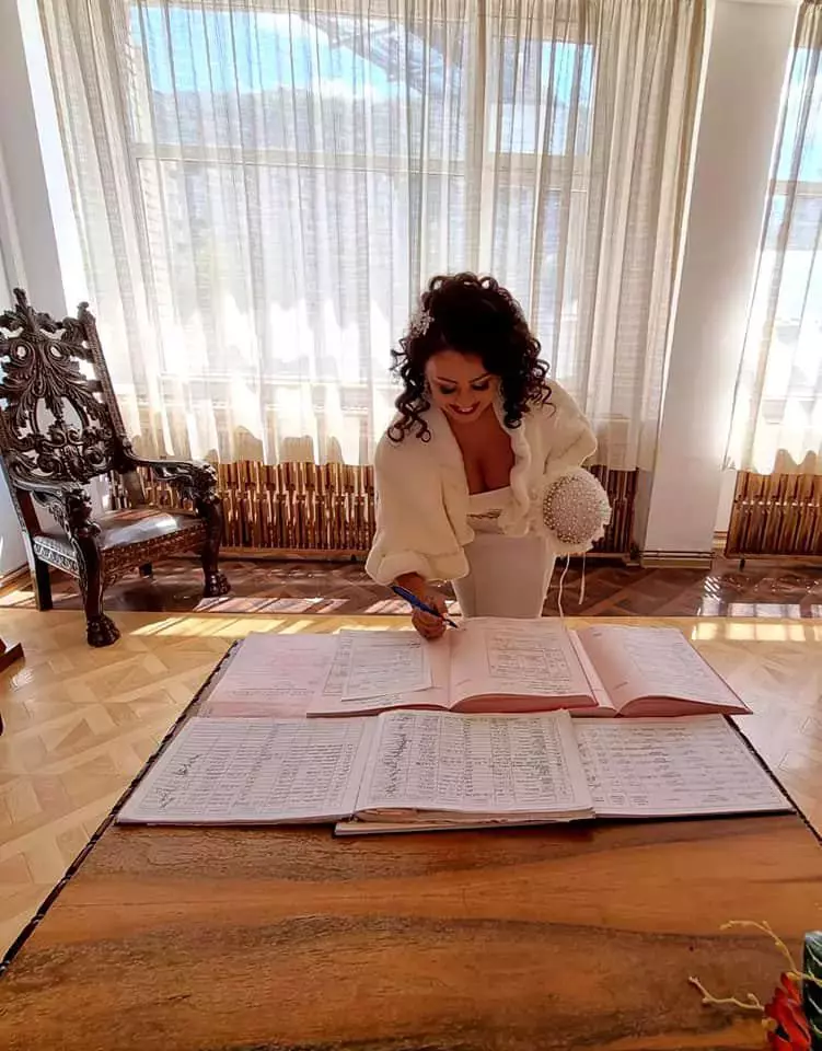 178134094102254345848700208328322359535843584n