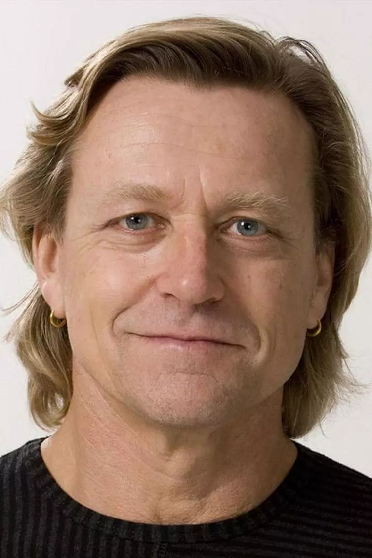 ti-l-aduci-aminte-pe-iolaus-din-hercule-calatoriile-legendare-cum-arata-acum-actorul-michael-hurst-nici-nu-zici-ca-e-el-1