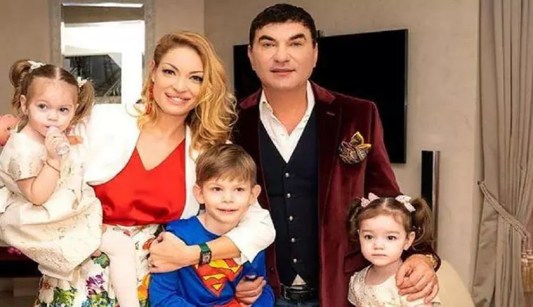 vine-din-nou-barza-in-familia-lui-cristi-borcea-valentina-pelinel-mama-a-trei-copii-spune-adevarul-eu-cred-ca-am-stiut-exclusiv-3