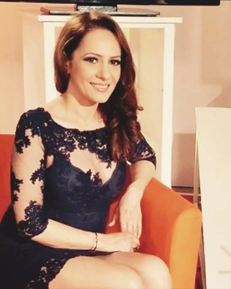 carmen trandafir 18