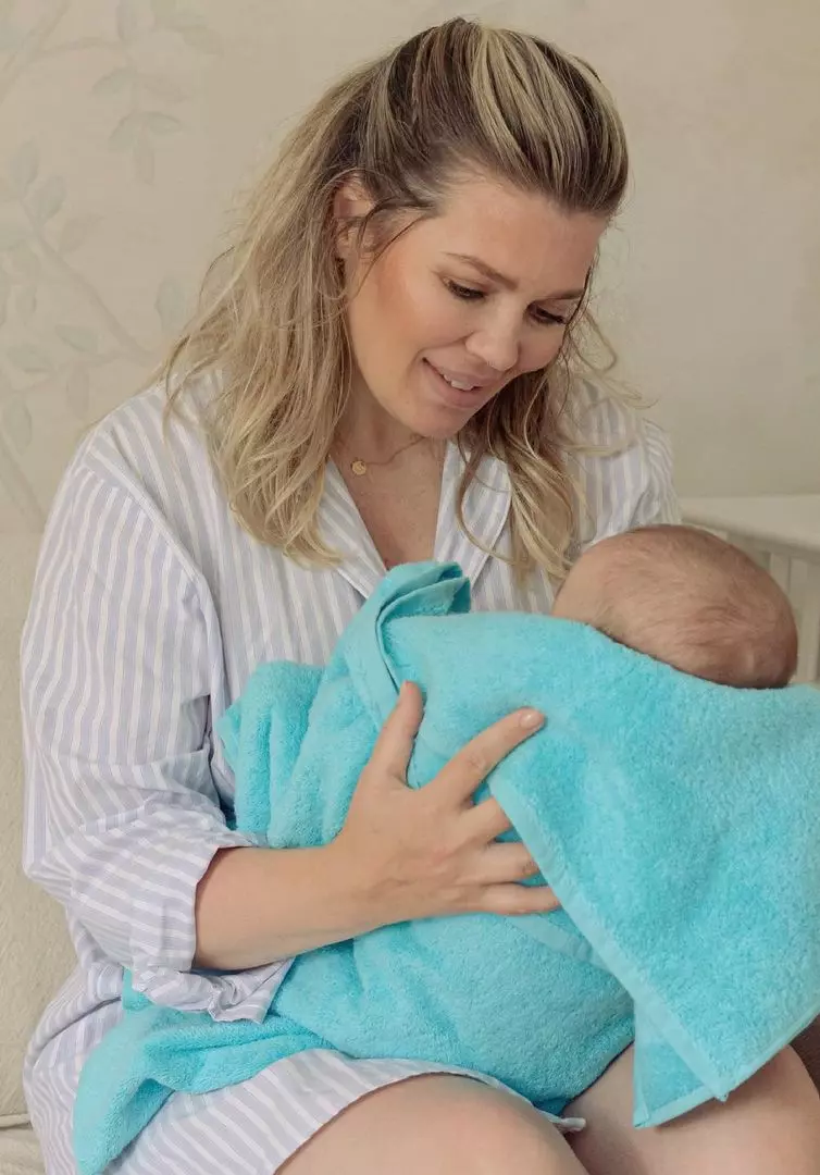 Gina Pistol și fiica ei, Josephine Ana