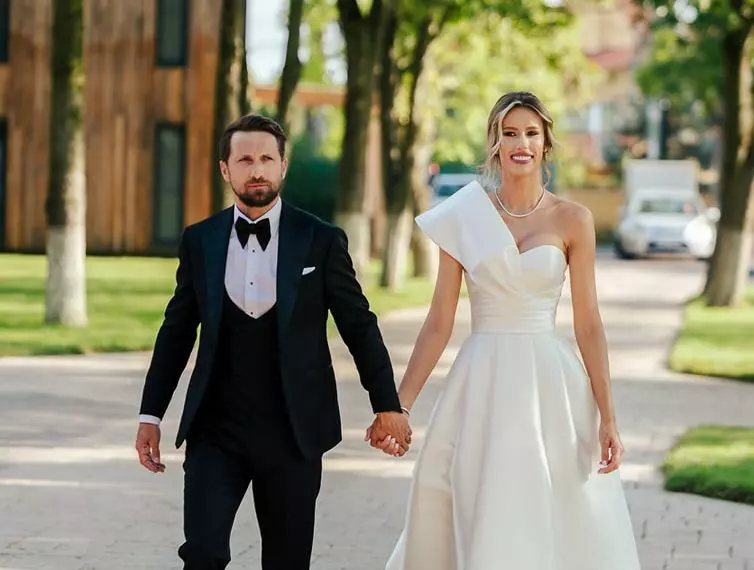Dani Oțil și Gabriela Prisăcariu, imagini superbe din luna de miere  (1)
