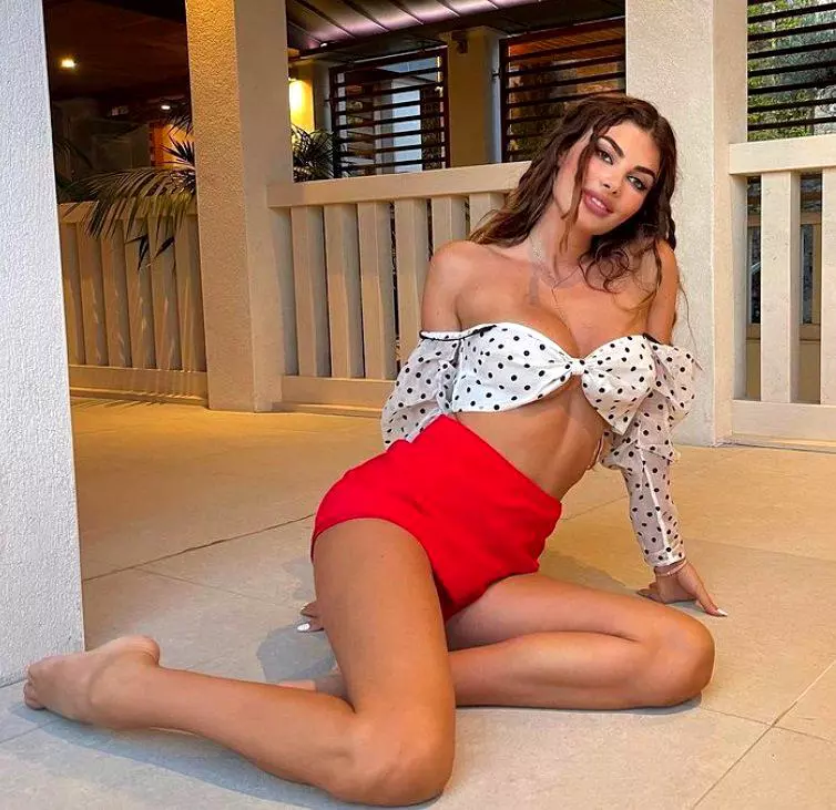 dragos-savulescu-si-sotia-miss-albania-9