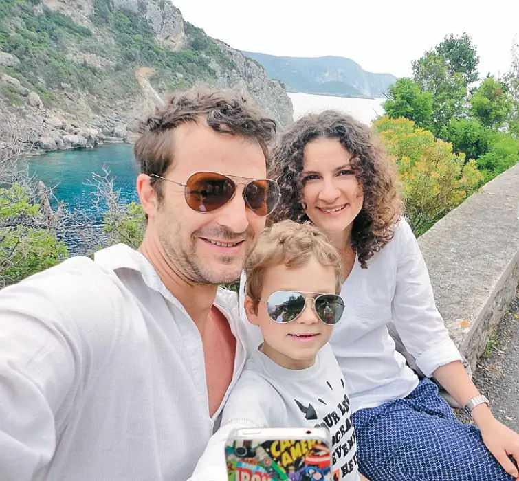 Andrei Aradits si familia