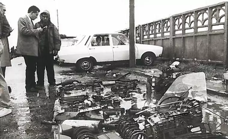 cum se vindeau piesele (1)