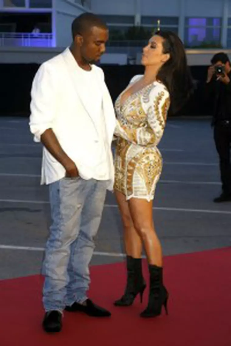 Kanye West si Kim Kardashian