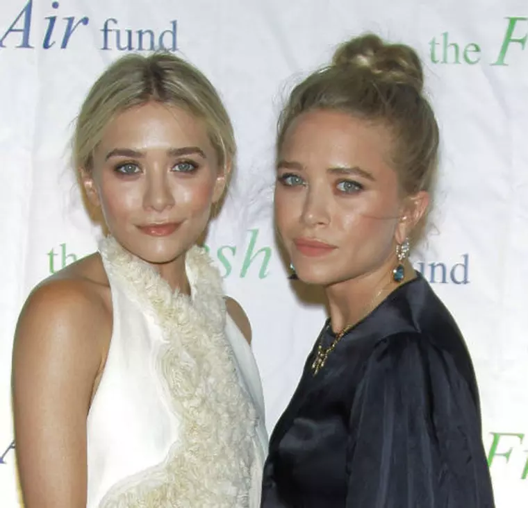 Mary-Kate si Ashley Olsen