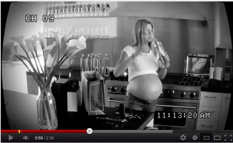 Jennifer Aniston insarcinata 