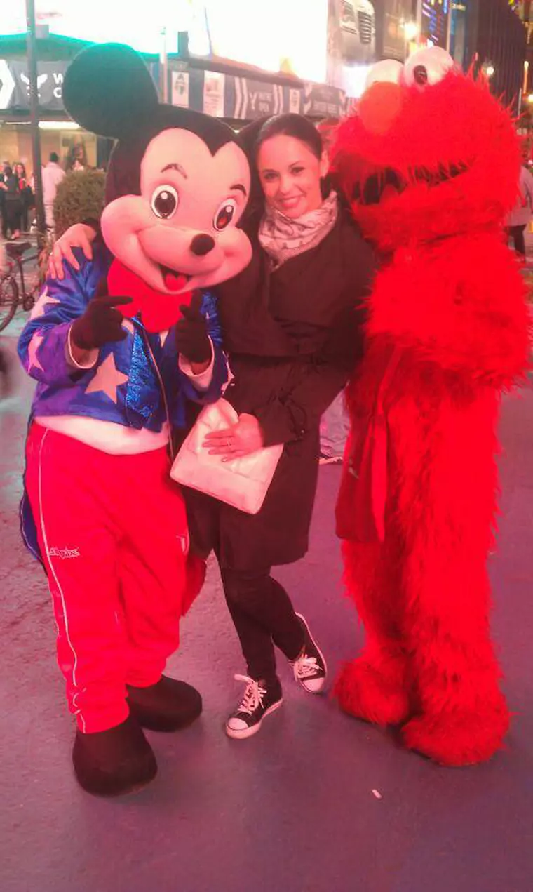 Andreea marin Disnezland