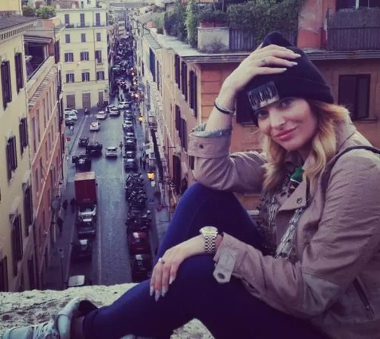 delia_0_11_c879e1bf64