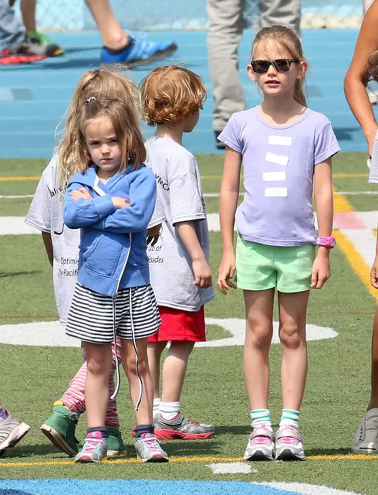 BEN AFFLECK AND JENNIFER GARNER TAKE THE KIDS TO THE TRACK FOR SOME KID RACES